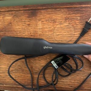 ghd Max Black Hair Straightener